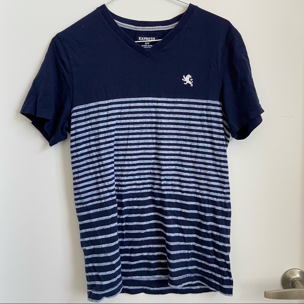 Express short sleeve V-Neck T-shirt